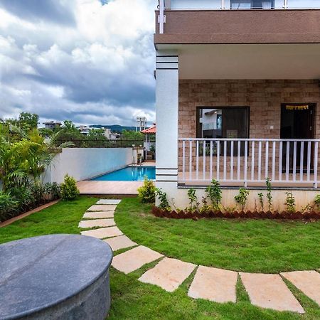 Saffronstays Aster, Plunge Pool Villa With Garden, 罗纳瓦拉 外观 照片