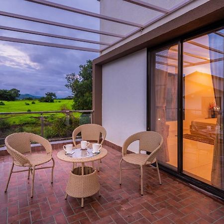Saffronstays Aster, Plunge Pool Villa With Garden, 罗纳瓦拉 外观 照片