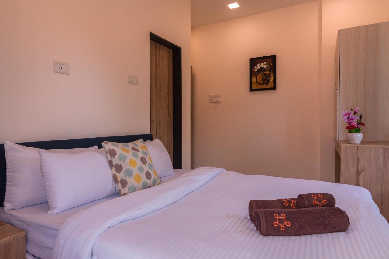 Saffronstays Aster, Plunge Pool Villa With Garden, 罗纳瓦拉 外观 照片