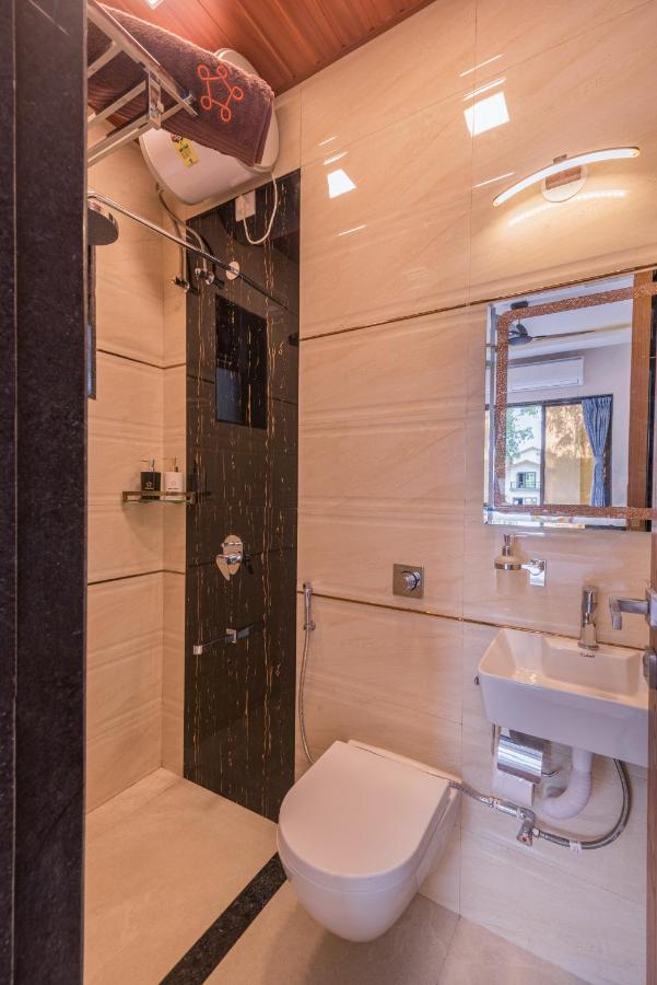 Saffronstays Aster, Plunge Pool Villa With Garden, 罗纳瓦拉 外观 照片